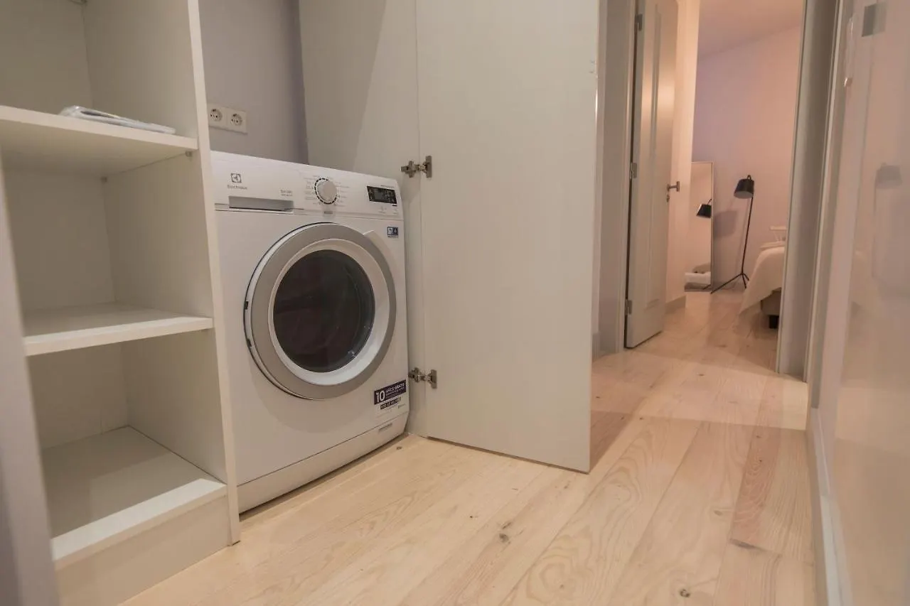 Lovelystay - Charming 3 Bedroom Wonder Downtown Lisboa Apartmán