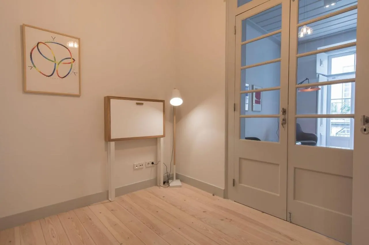 Lovelystay - Charming 3 Bedroom Wonder Downtown Lisbon 0*,  Portugal